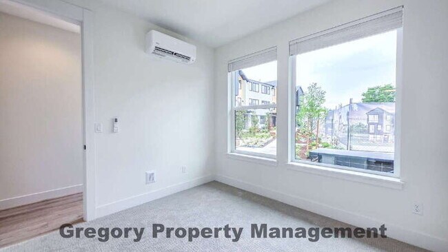 Building Photo - 17569 133rd Ln NE