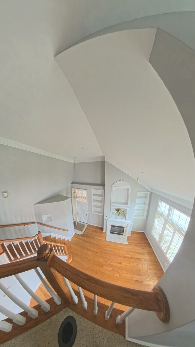 Building Photo - 7021 Haycock Rd