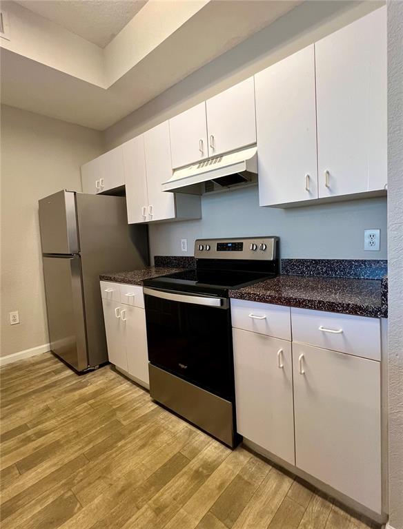 Building Photo - 17112 Carrington Park Dr