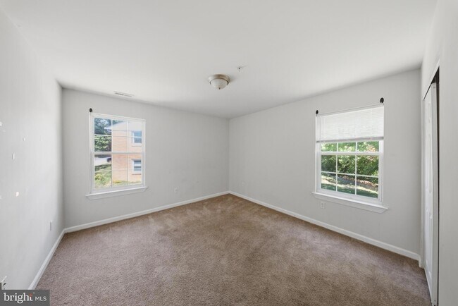 Building Photo - 7611 Temple Hill Rd