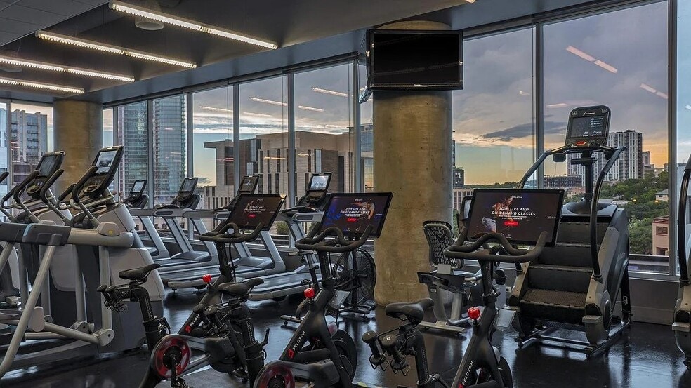 Building Photo - 210 Lavaca St