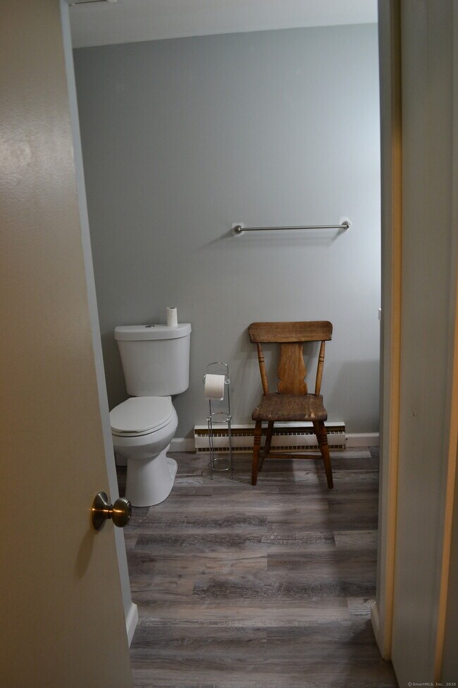 Building Photo - 41 Mountain Laurel Ct