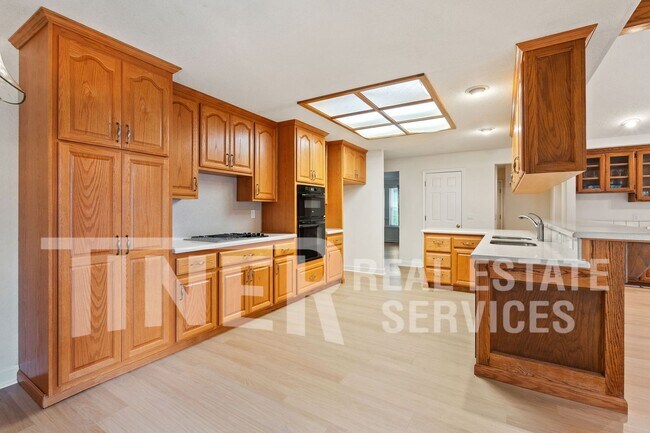 Building Photo - 3921 Rawhide Rd