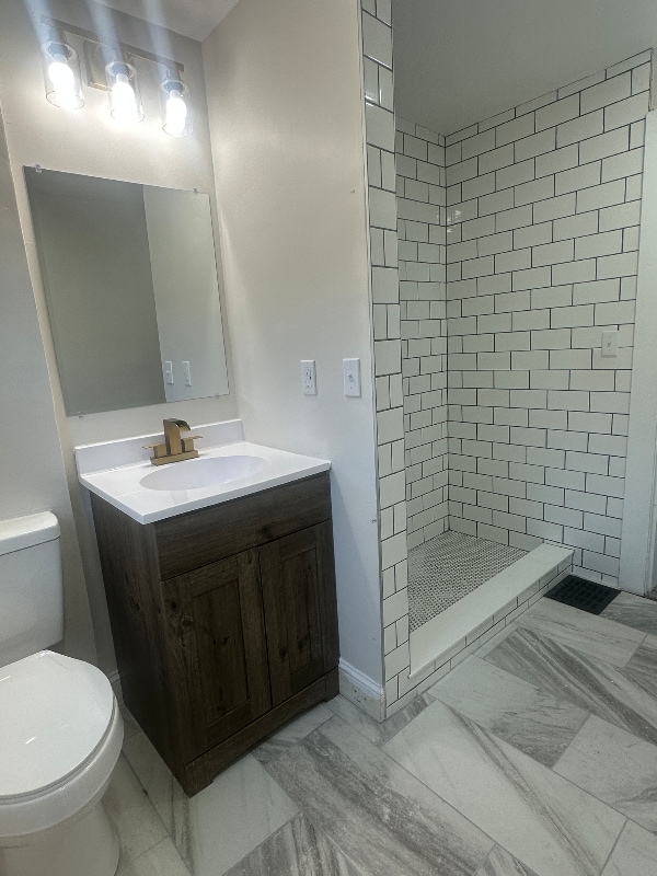 Building Photo - 1277 E 18th Ave