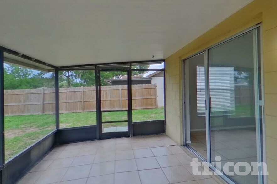 Building Photo - 13311 Laraway Dr