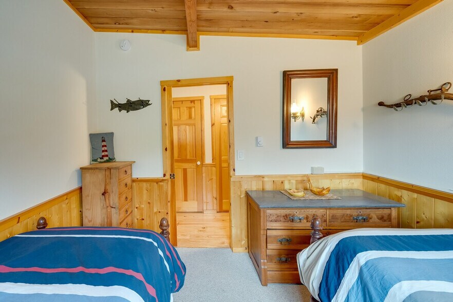 Building Photo - 474 Vista Rd