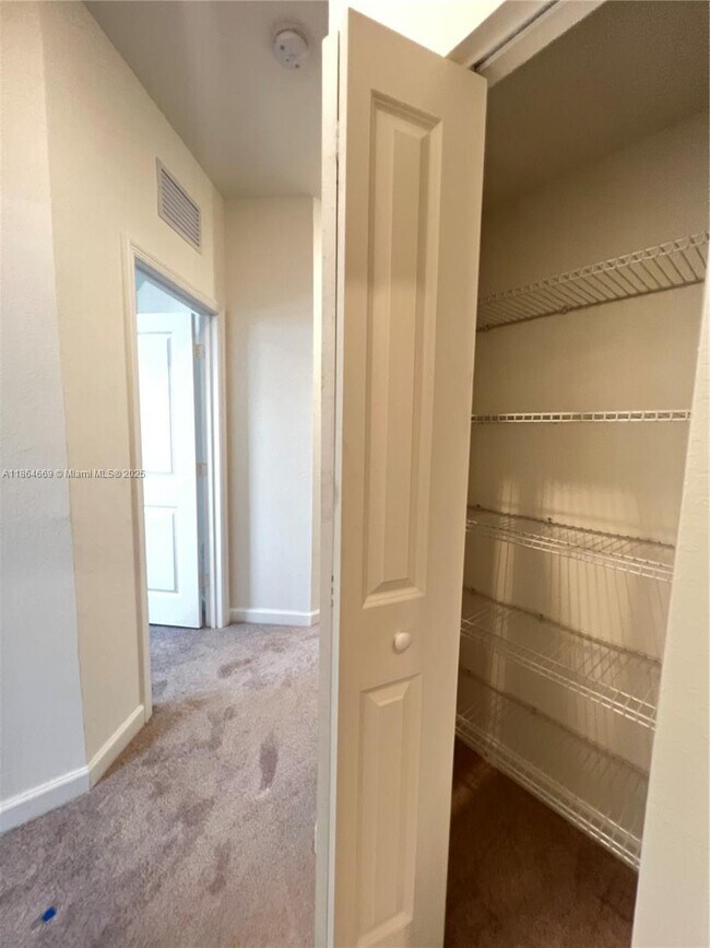 Building Photo - 16221 SW 290th Terrace