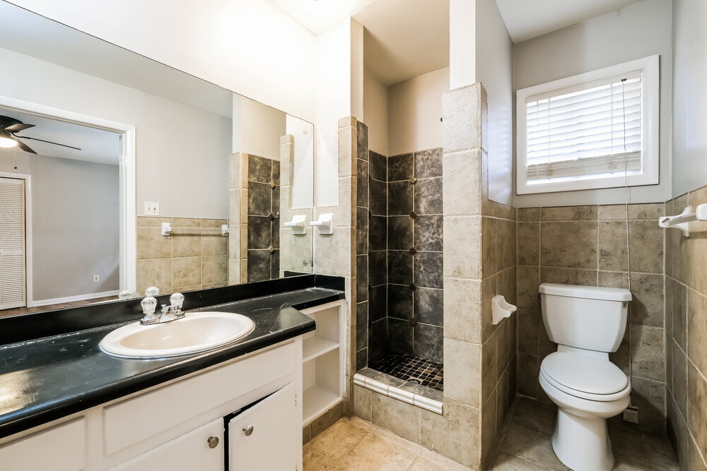 Building Photo - 2076 Cherrybrook Dr