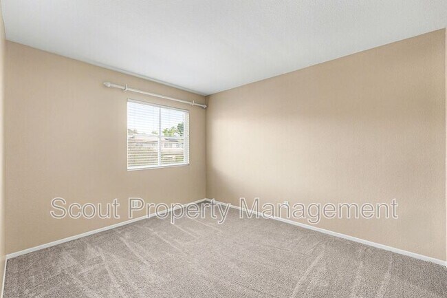 Building Photo - 30783 Medinah Way