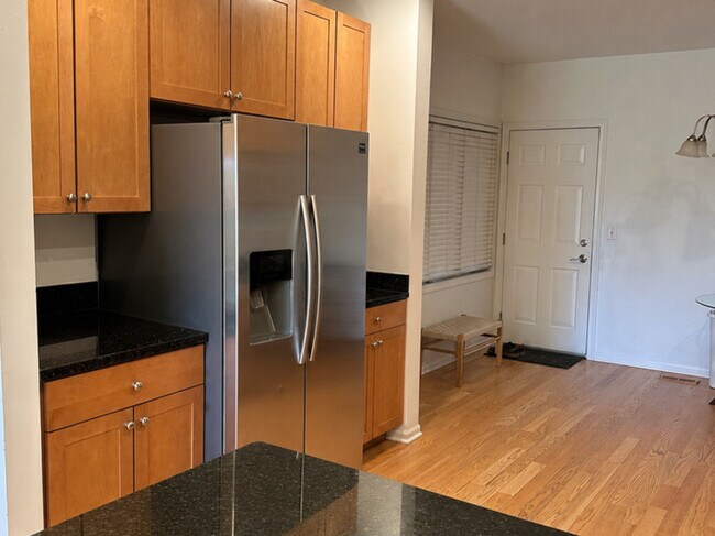 Building Photo - 152 Finstad Dr