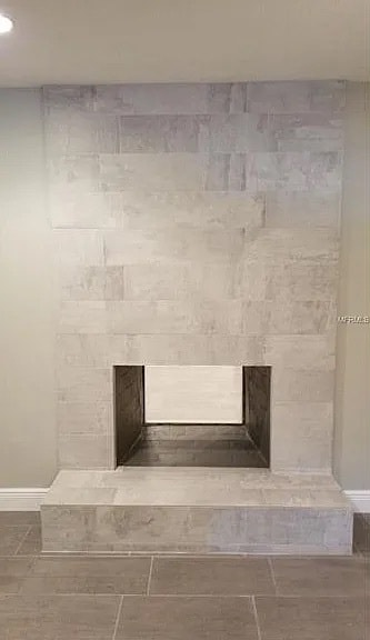 Building Photo - 727 N Himes Ave