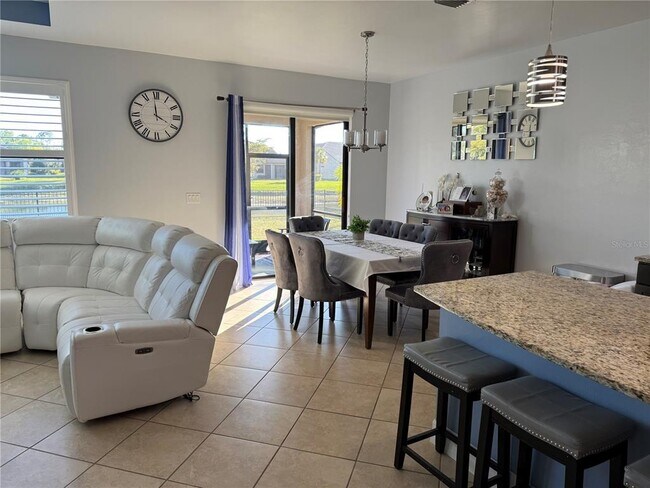 Building Photo - 2599 Marton Oak Blvd