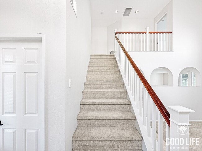 Building Photo - Foothill Ranch 3BR | Private Backyard, 2-Car Garage & Community Pool + Jacuzzi