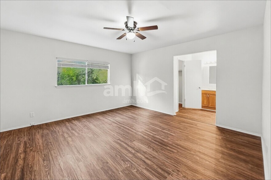 Building Photo - 2803 Woodline St