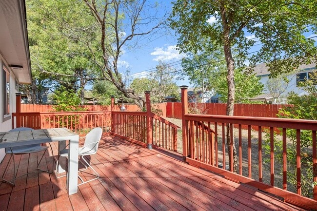 Building Photo - 6908 Broad Brook Dr