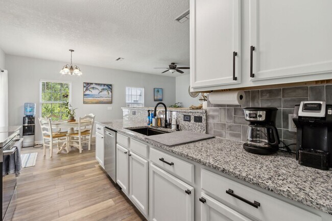 Building Photo - 95152 Cypress Trail