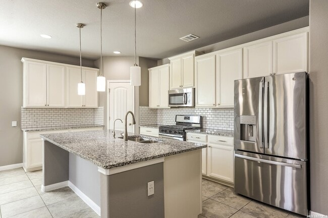 Building Photo - 7906 Mahala Bluff