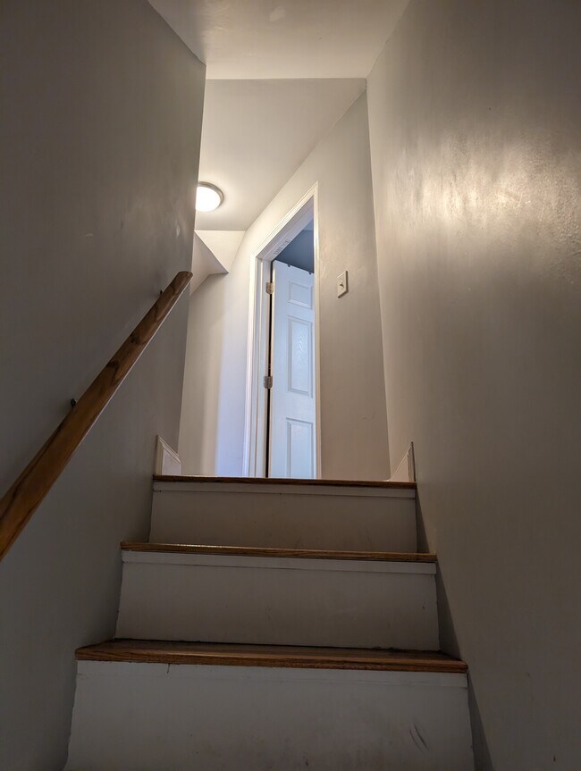 Building Photo - 11 Kearney St