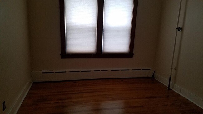 Building Photo - 1056 Washington Ave