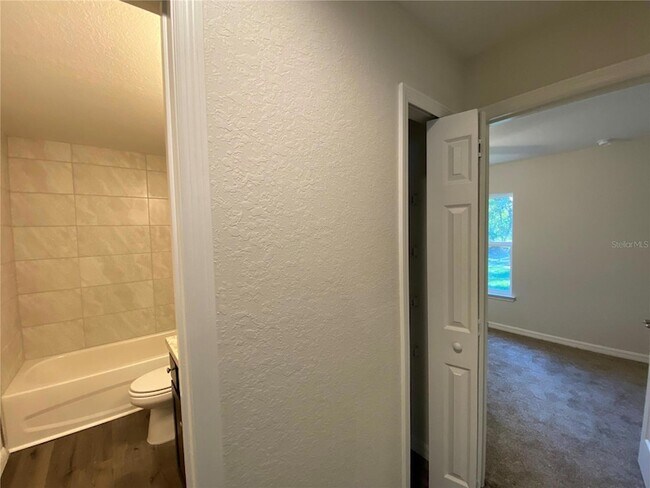 Building Photo - 36 Bahia Pass Loop