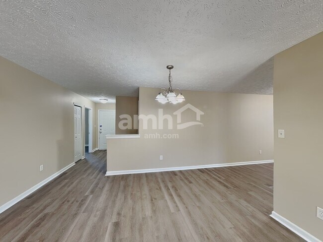 Building Photo - 2926 Limber Pine Dr