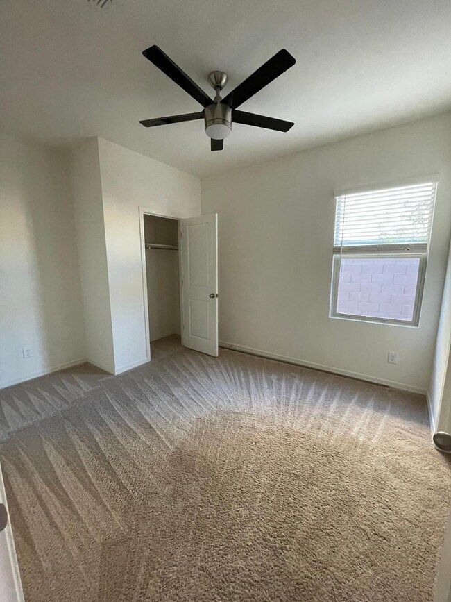 Building Photo - 2395 E Santa Ynez Dr