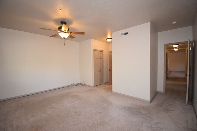 Building Photo - 1255 Wolf Hollow Ln