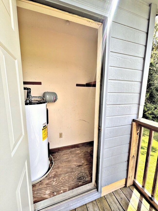 Building Photo - 2917 Wimberly Dr SW