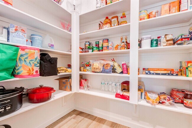 Building Photo - 3716 Field Coast Ln