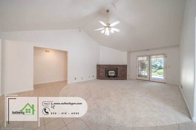 Building Photo - 2832 Howard Dr