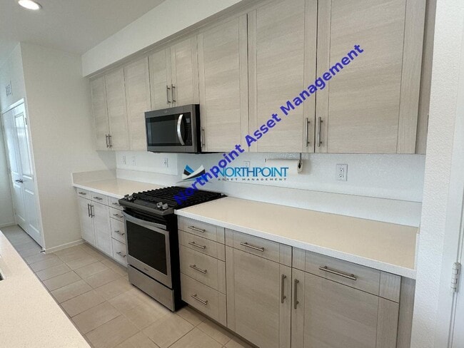 Building Photo - Beautiful 4BR 3.5BA Home w/ Community Pool and Spa Access • Quartz Kitchen • 2-Car Garage • Balco...