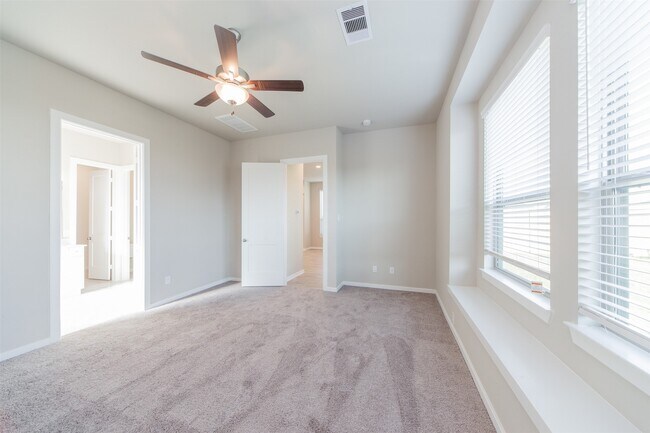 Building Photo - 4031 Maple Glen Dr