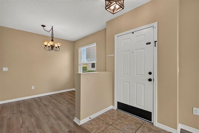 Building Photo - 817 Ashentree Dr