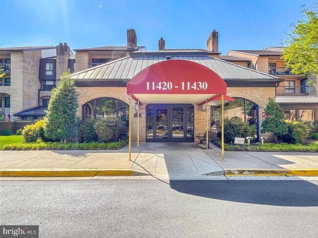 Building Photo - 11430 Strand Dr