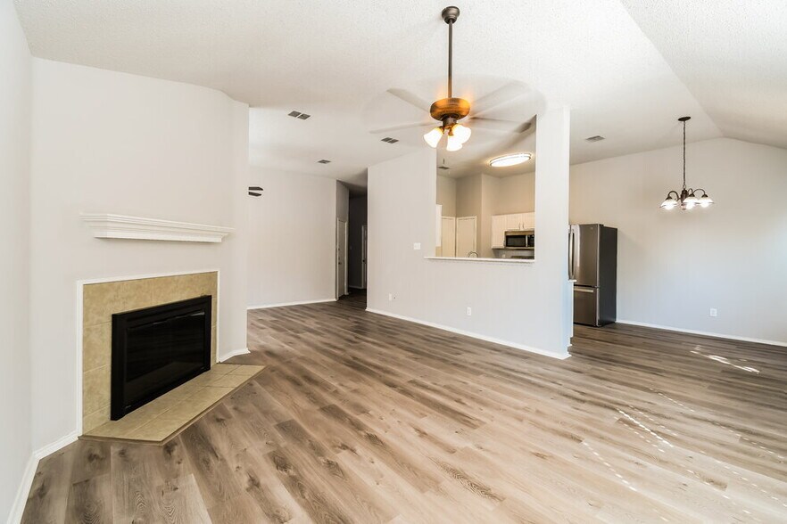 Building Photo - 1041 Stockton Dr