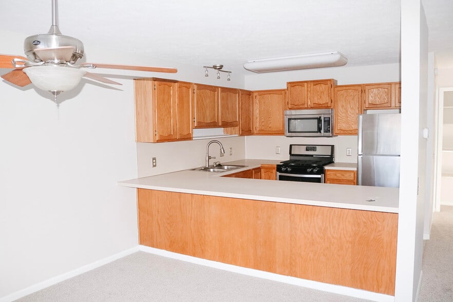 Kitchen - 6721 Boca Vista Dr NE