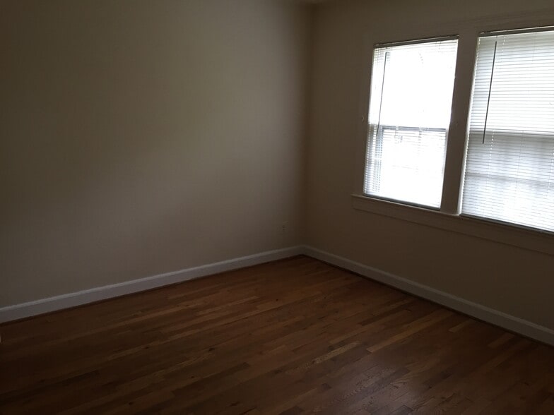 Bedroom 2 - 1401 S Edgewood St