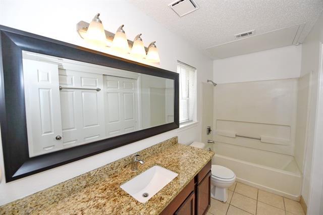 Building Photo - 3701 Cedarplaza Ln