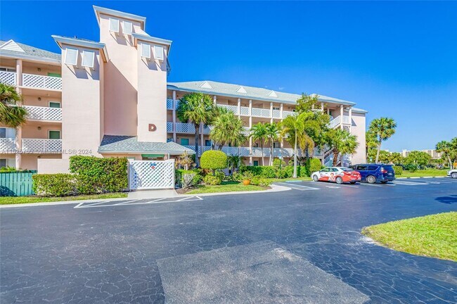 Building Photo - 353 S US Hwy 1