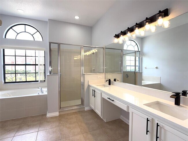 Building Photo - 448 Coventry Rd