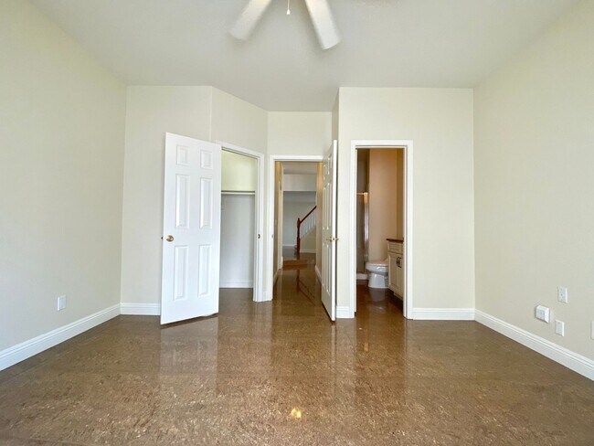 Building Photo - Great location house in Green Valley