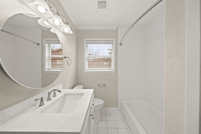 Building Photo - 10803 Doud St