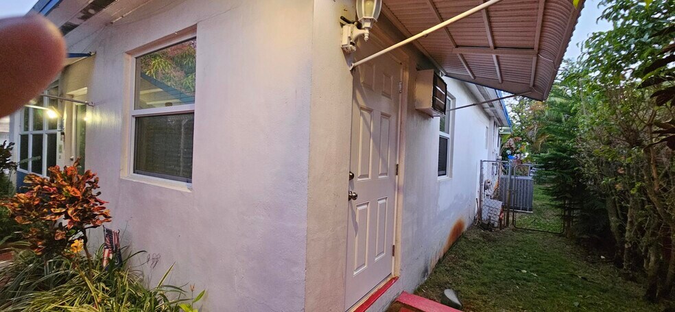 Front Side Door Entrance - 1948 Roosevelt St