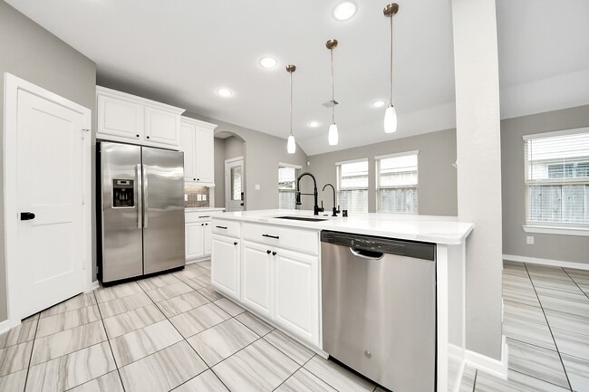 Building Photo - 16011 Monument Hill Crossing
