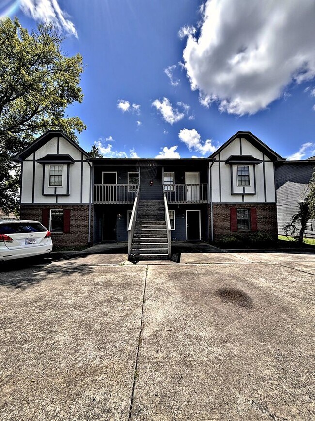 Building Photo - 2917 Wimberly Dr SW
