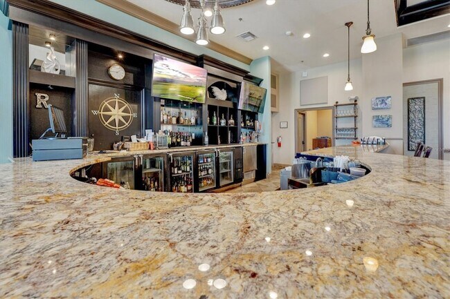 Building Photo - 7019 River Hammock Dr