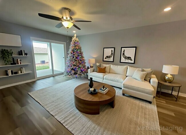 Building Photo - Never Occupied - Brand New 2 bedroom 2 bath Duplex in Kimberling City, MO -  Ask us about Move In...