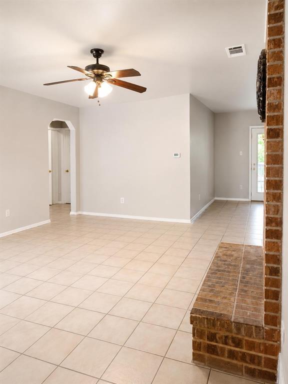 Building Photo - 5410 Burgundy Dr