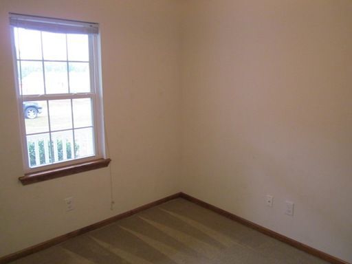 Building Photo - 303 Scranton Ct