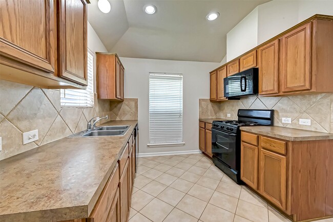 Building Photo - 9006 N Jewel Bend Ln